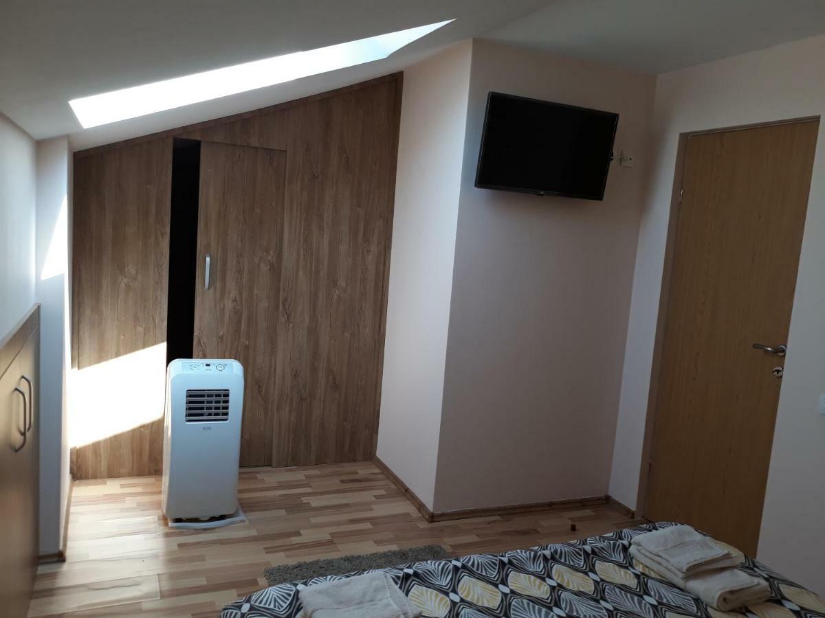 Penthouse Apartament Nufarul Oradea Eksteriør billede