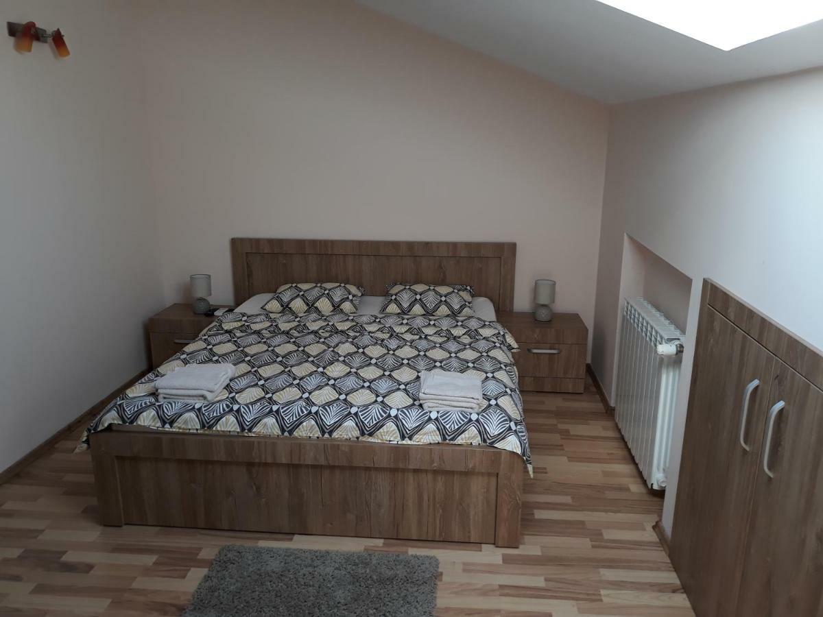Penthouse Apartament Nufarul Oradea Eksteriør billede