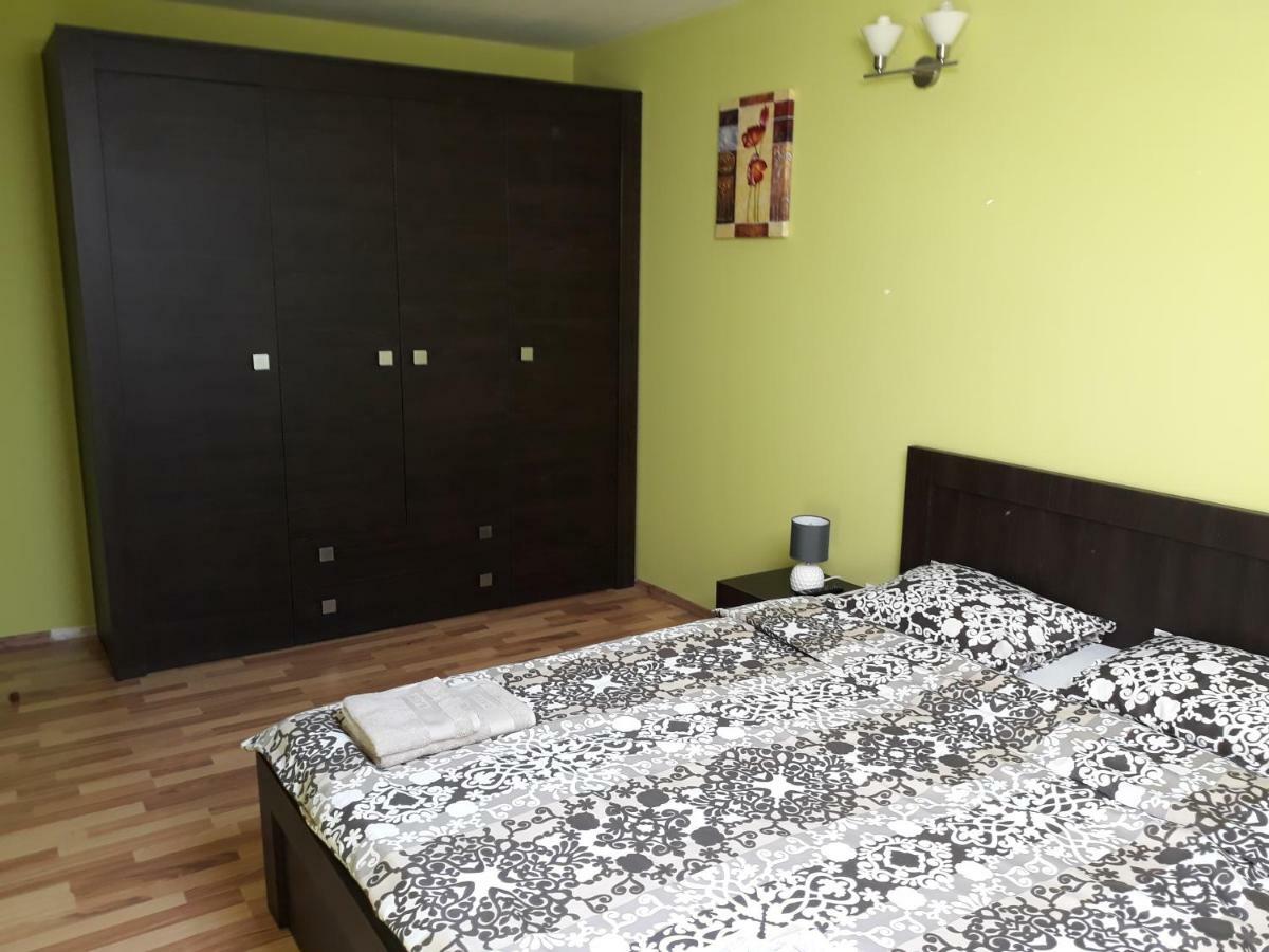 Penthouse Apartament Nufarul Oradea Eksteriør billede